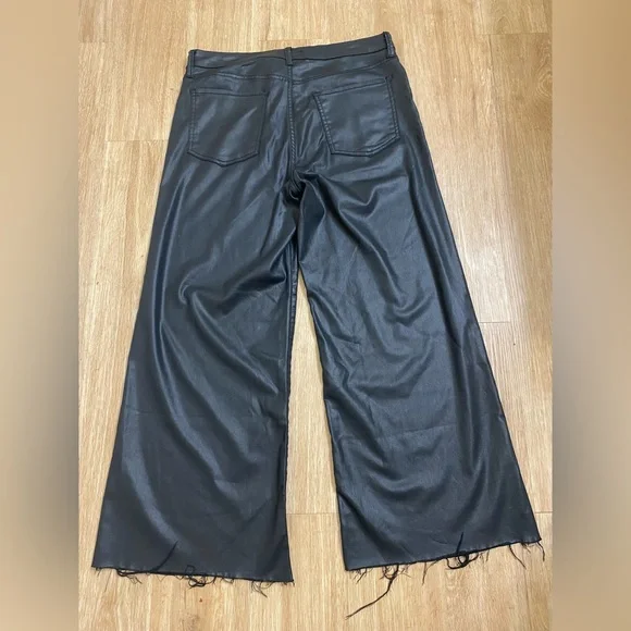 Kut from the Kloth Black Wide-Leg Faux Leather Jeans with Raw Hem - Picture 3 of 7